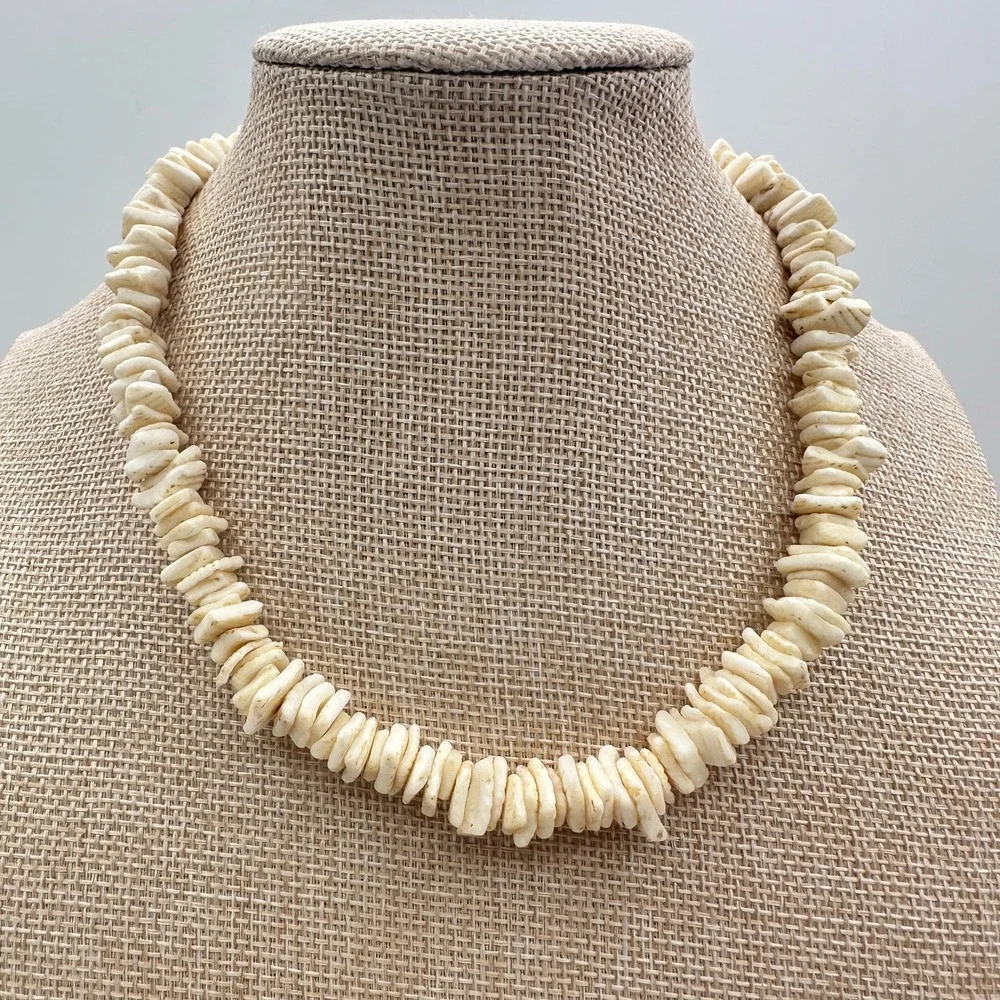 Vintage 90s White Shell Heishe Slice Necklace Statement Women's Classic Jewelry